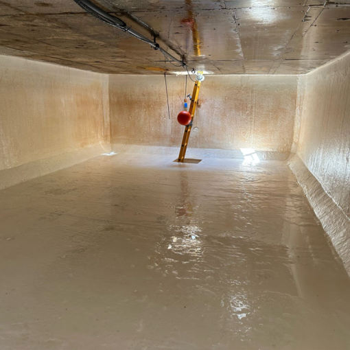 clean underground water tank